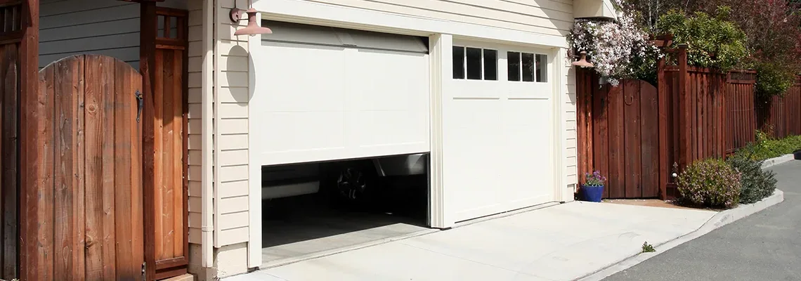 Repair Garage Door Won't Close Light Blinks in Clearwater, Florida